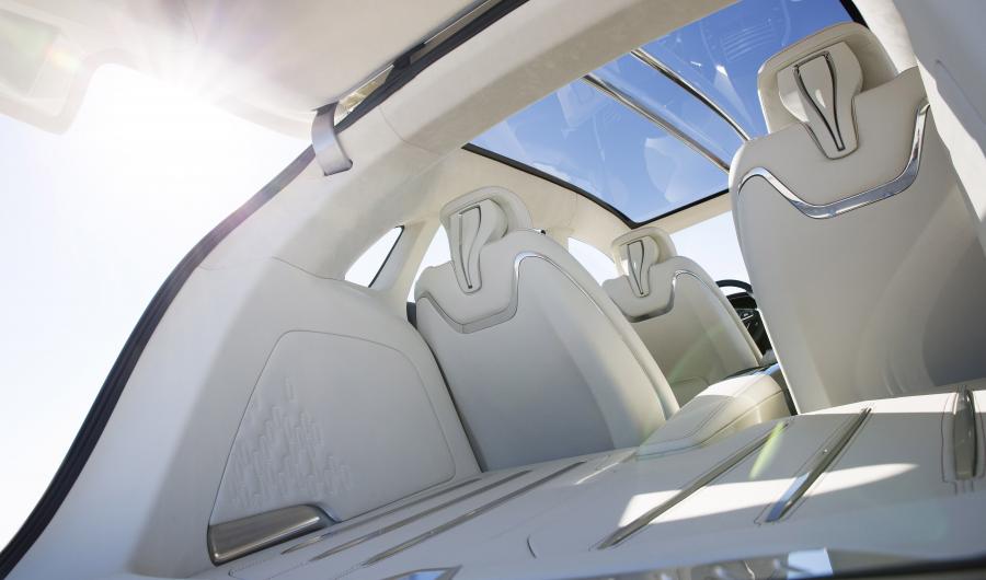  Lincoln MKC Concept 2013 года  (фото 4 из 39)